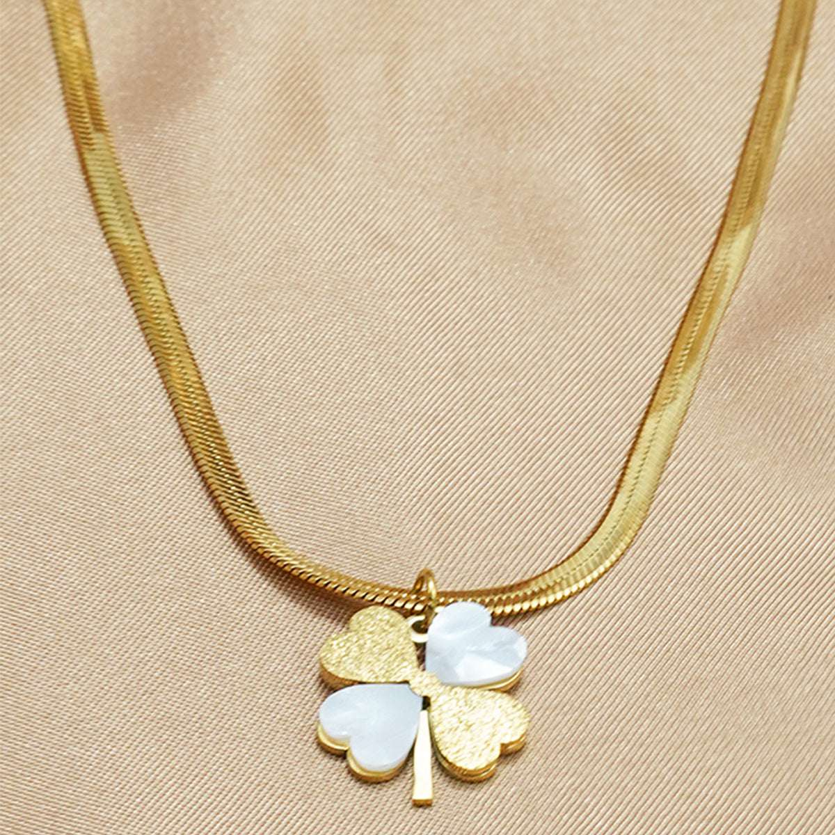 Lxalry 18K Gold Plated Double Luck Necklace Four Leaf Clover Charm Hypoallergenic Jewelry Tarnish Free Gift For Women Wife Mom Valentine S Day Birthday Everyday Elegance