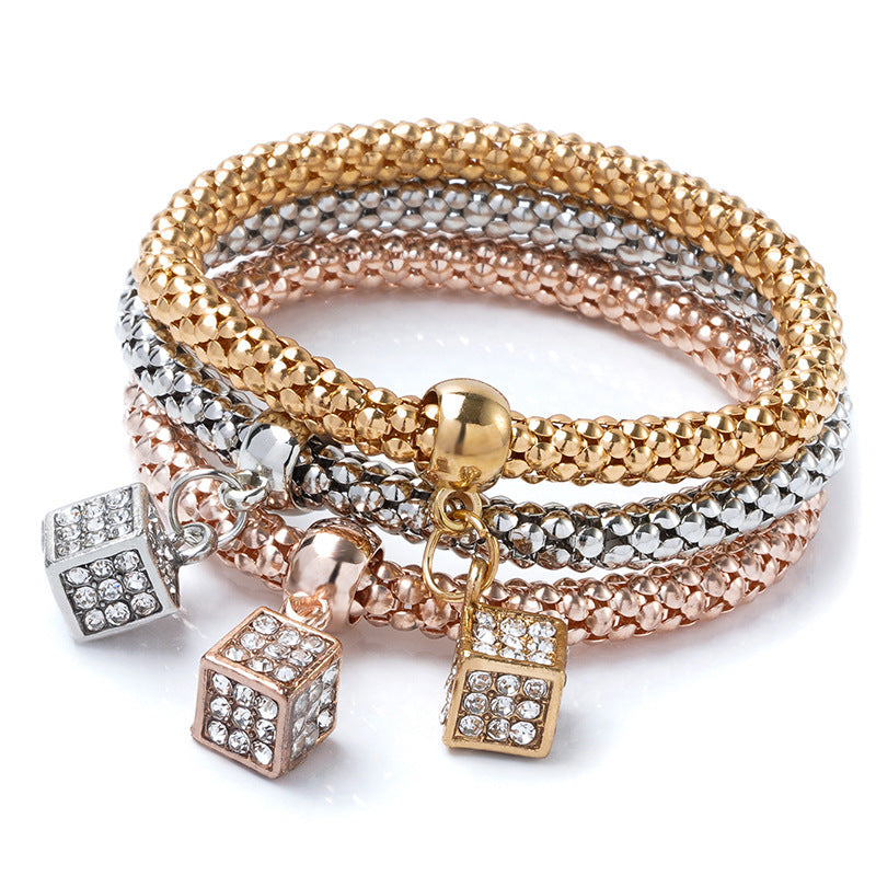 Diamond-embedded Love Pendant Bracelet For Women